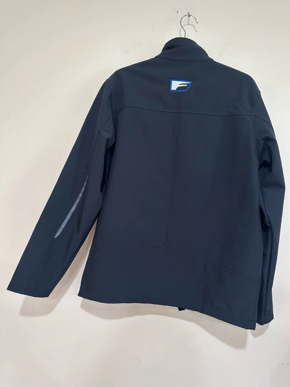 Men’s Lexus Racing Black Softshell Jacket. Size M - Picture 9 of 10